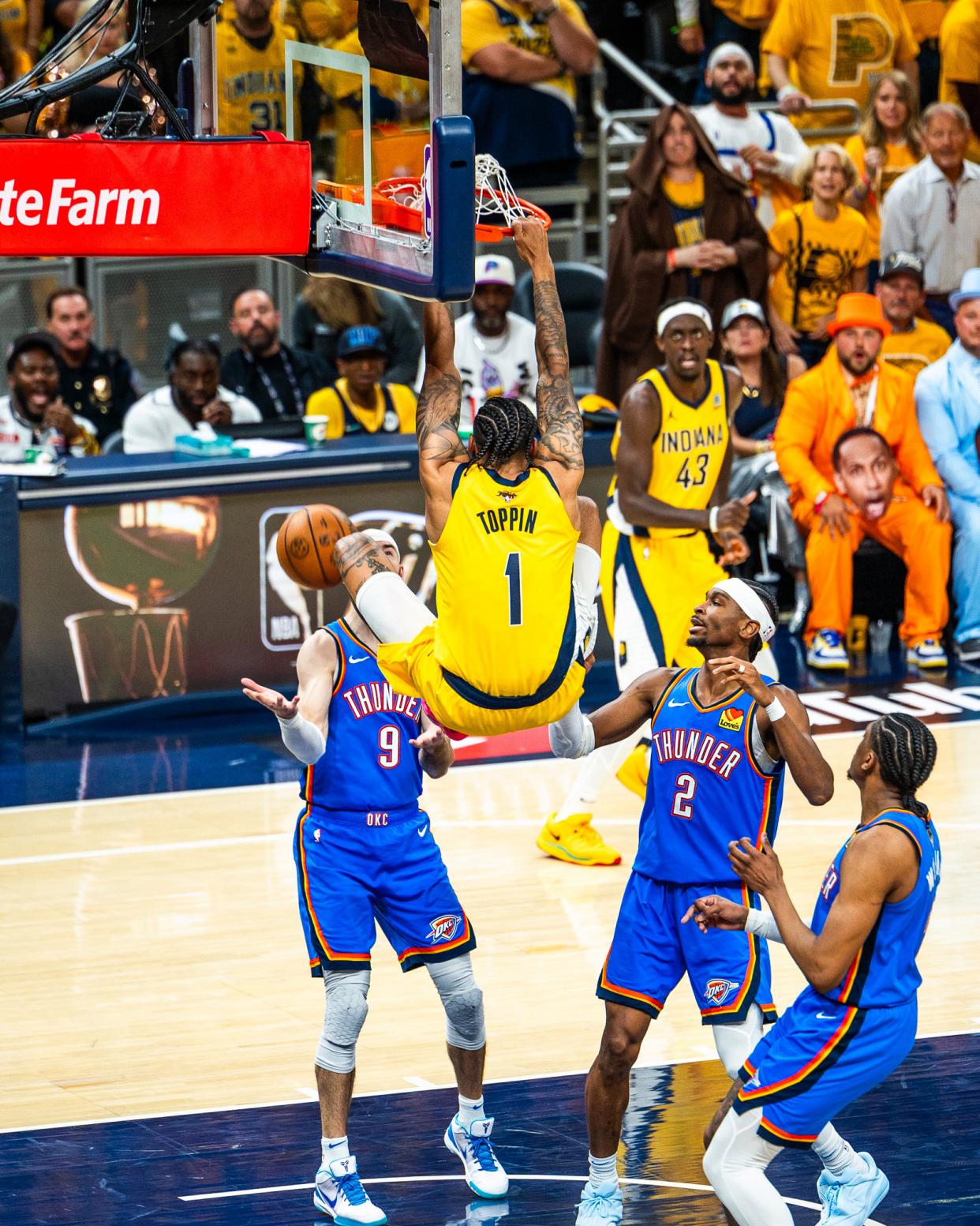 开云体育平台评测-快船vs猛龙全场录像回放